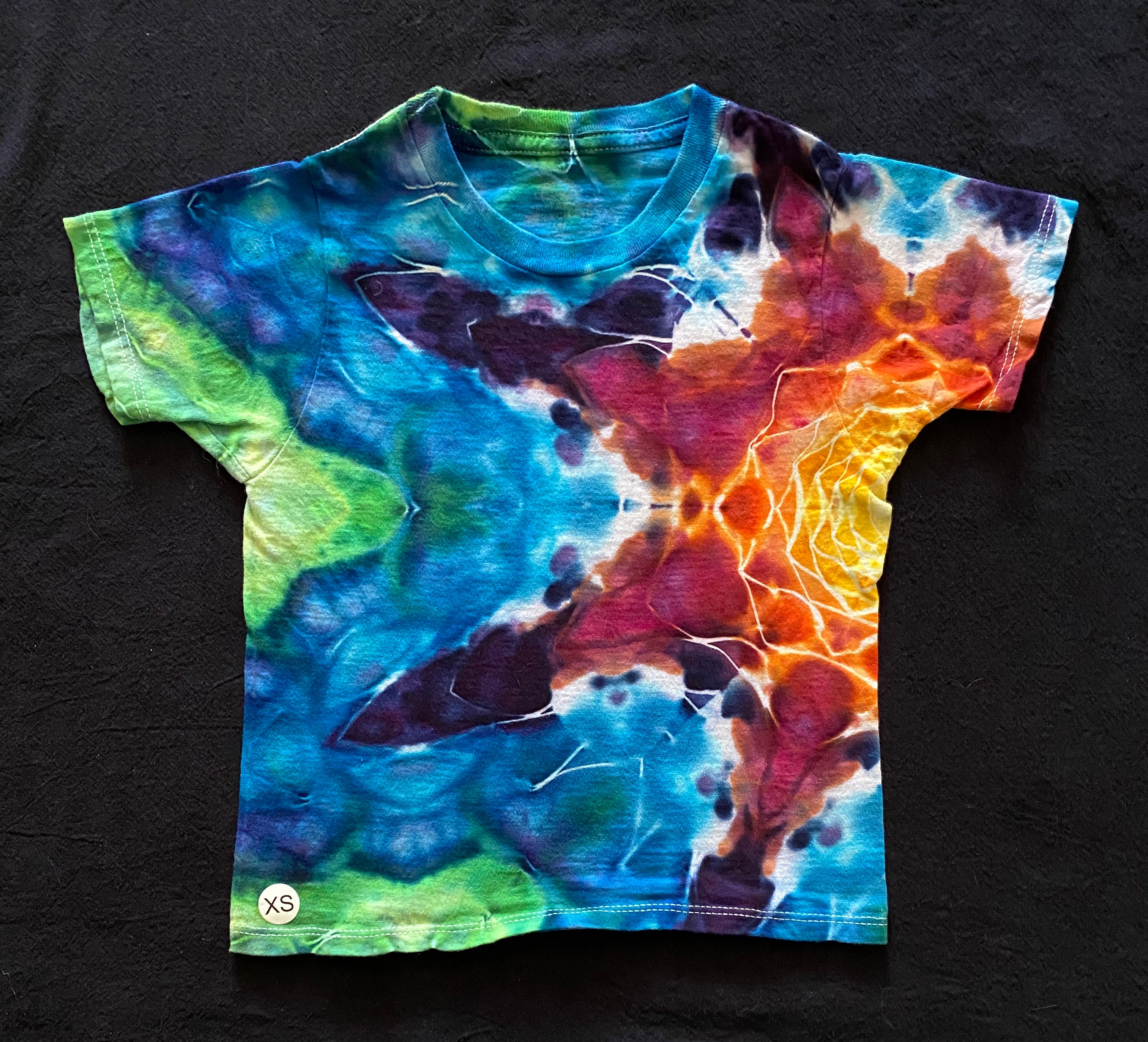 Boy's T-shirt X-Small, size 4